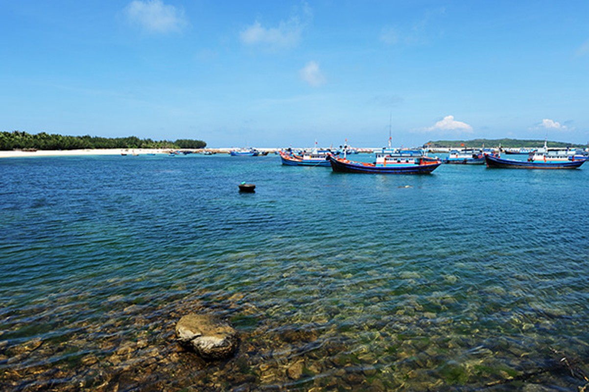 Phuot nhung hon dao noi tieng VN voi mon tom hum ngon, re-Hinh-8